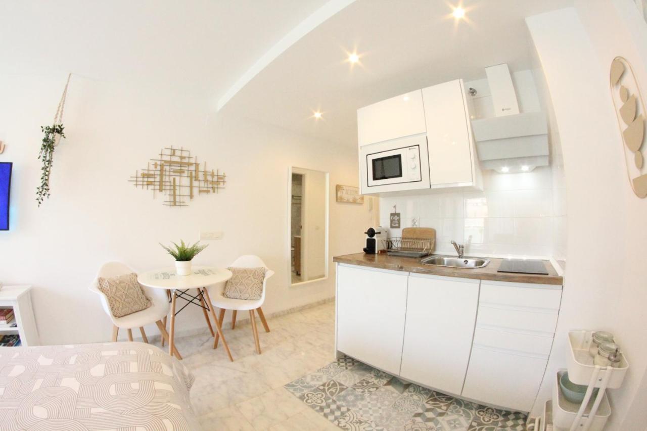 Torremolinos - New Central Studio Plata With Balcony 아파트 외부 사진