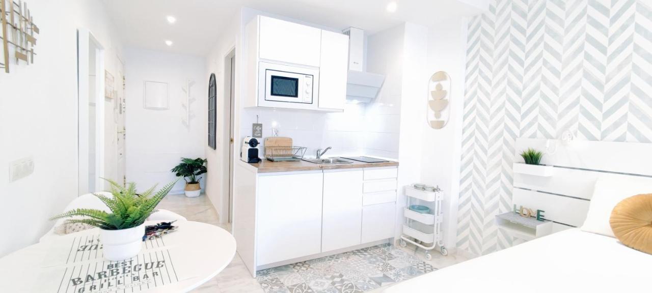 Torremolinos - New Central Studio Plata With Balcony 아파트 외부 사진