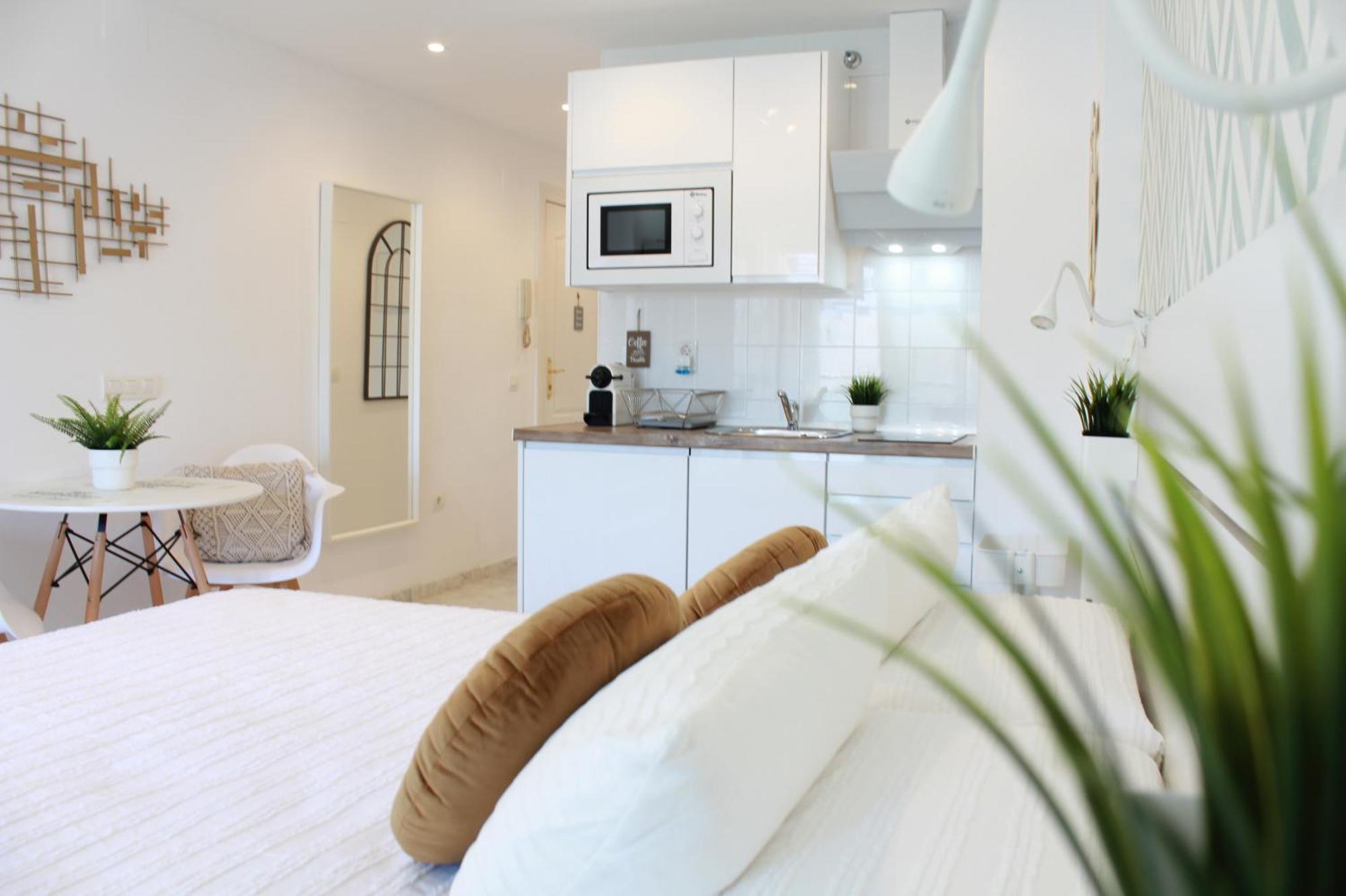 Torremolinos - New Central Studio Plata With Balcony 아파트 외부 사진